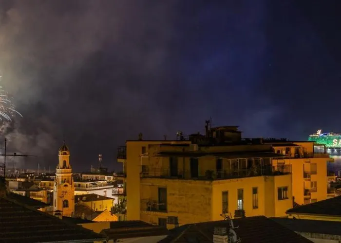 Apartment Matty's - Center - Sea View - Free Parking - Strategic Area