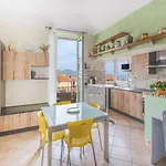 Apartment Matty's - Center - Sea View - Free Parking - Strategic Area Sanremo