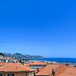 Matty's - Center - Sea View - Free Parking - Strategic Area