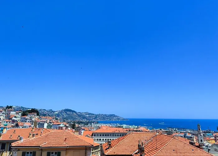 Matty's - Center - Sea View - Free Parking - Strategic Area