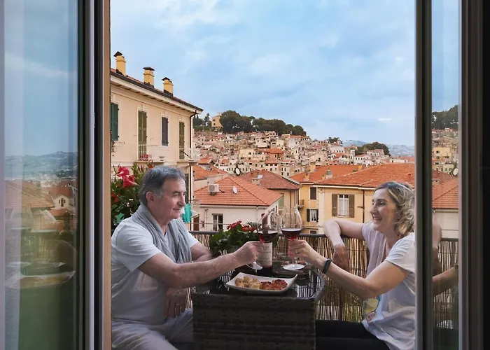 Matty's - Center - Sea View - Free Parking - Strategic Area